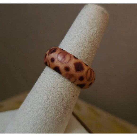 Size 7 Real Wood Unisex Ring Handcrafted Matte Finish Minimalist Jewelry - Picture 1 of 4